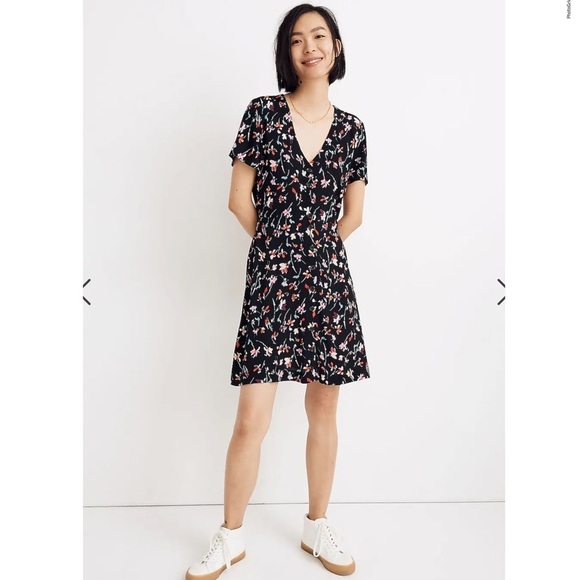 MADEWELL V-Neck Button-Front Mini Dress in Drifting Flowers SIZE 00 - Picture 1 of 10